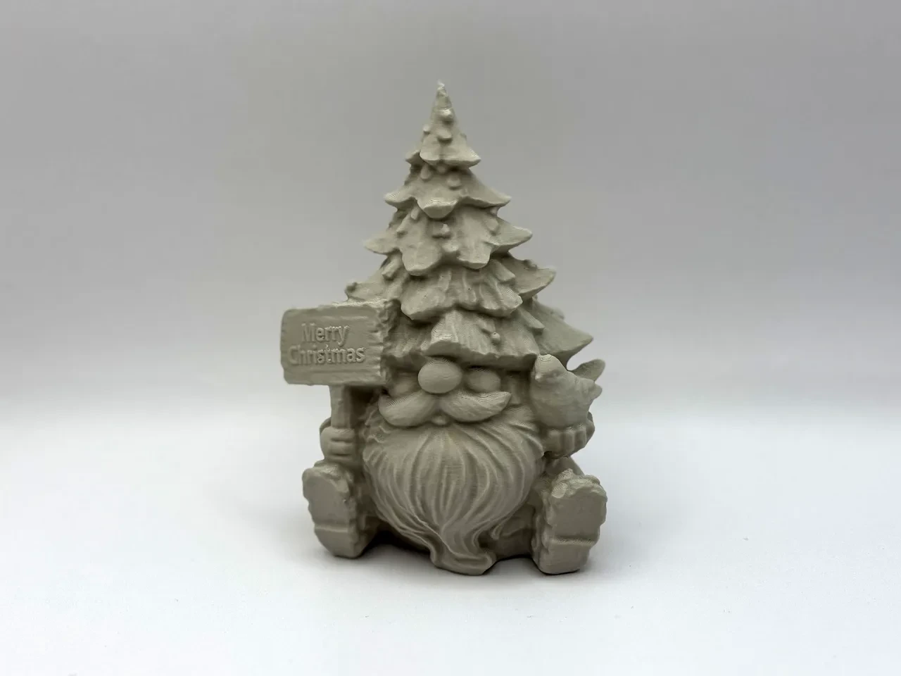 Gnomo Navideño: El Mensajero de la Alegría Festiva