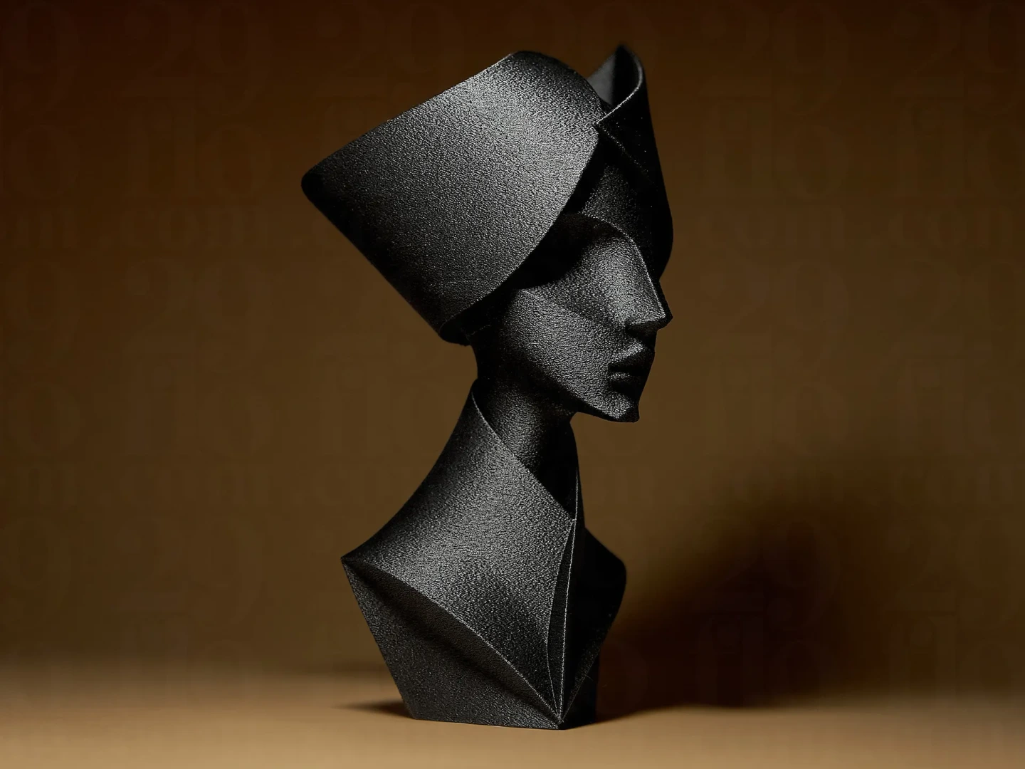 Busto Vanguardista "Nefertiti Geométrica"